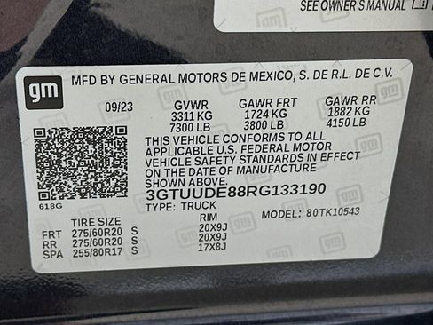 Used 2024 GMC Sierra 1500 SLT w/ SLT Premium Plus Package AWD/4WD image 47