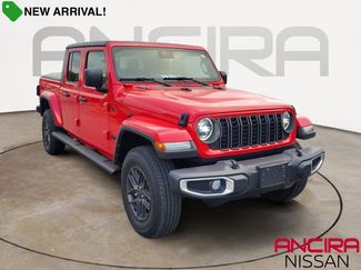 Used 2024 Jeep Gladiator Sport video 1
