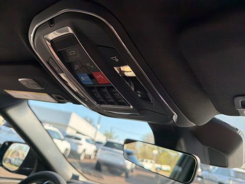 Used 2025 Jeep Grand Cherokee Limited w/ Black Appearance Package image 20