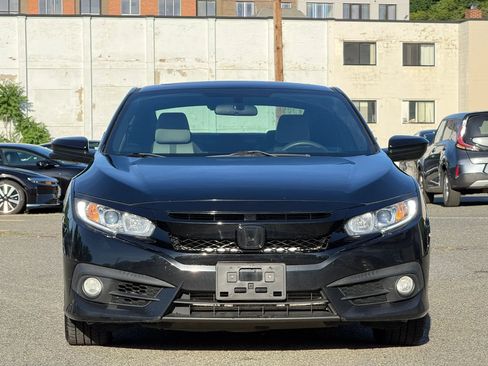 Used 2017 Honda Civic EX-T image 3