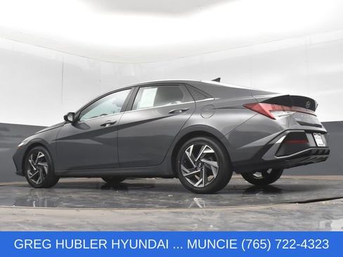 Used 2024 Hyundai Elantra SEL w/ Convenience Package FWD image 27