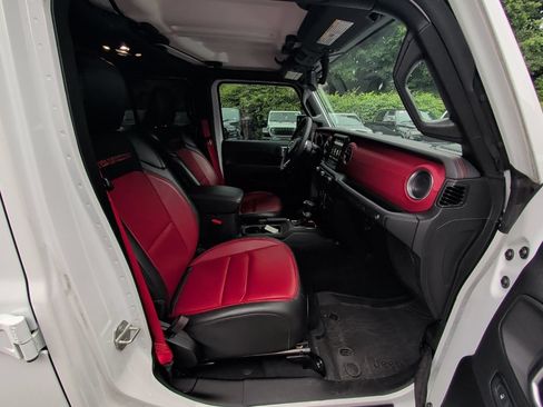 Used 2023 Jeep Wrangler Unlimited Rubicon 4xe AWD/4WD image 16