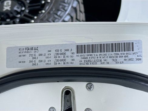 Used 2018 RAM 2500 Limited image 32