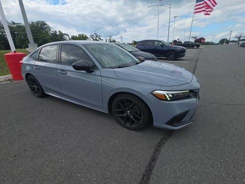 Used 2022 Honda Civic Sport image 3