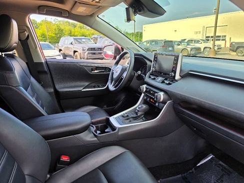 Used 2021 Toyota RAV4 Limited AWD/4WD image 11