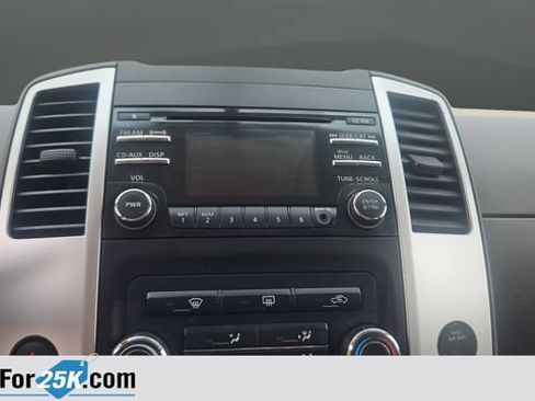 Used 2013 Nissan Frontier SV AWD/4WD image 15