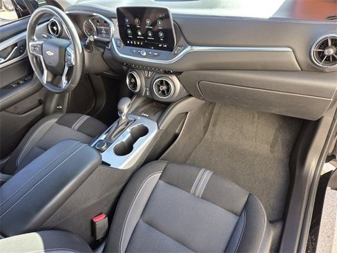 Certified 2024 Chevrolet Blazer LT w/ Convenience Package image 16