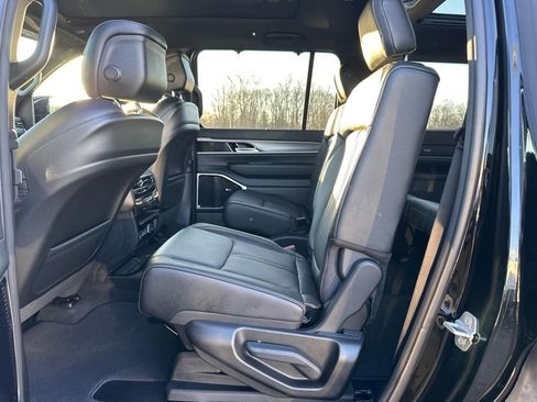 New 2026 Jeep Grand Wagoneer Limited AWD/4WD image 21