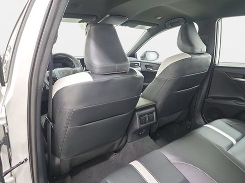 Certified 2025 Toyota Camry SE FWD image 10