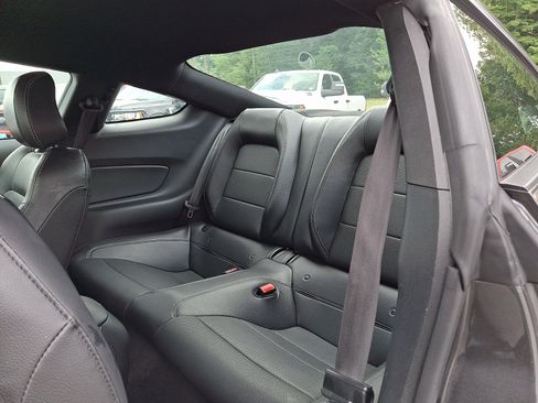 Used 2018 Ford Mustang GT Premium RWD image 10