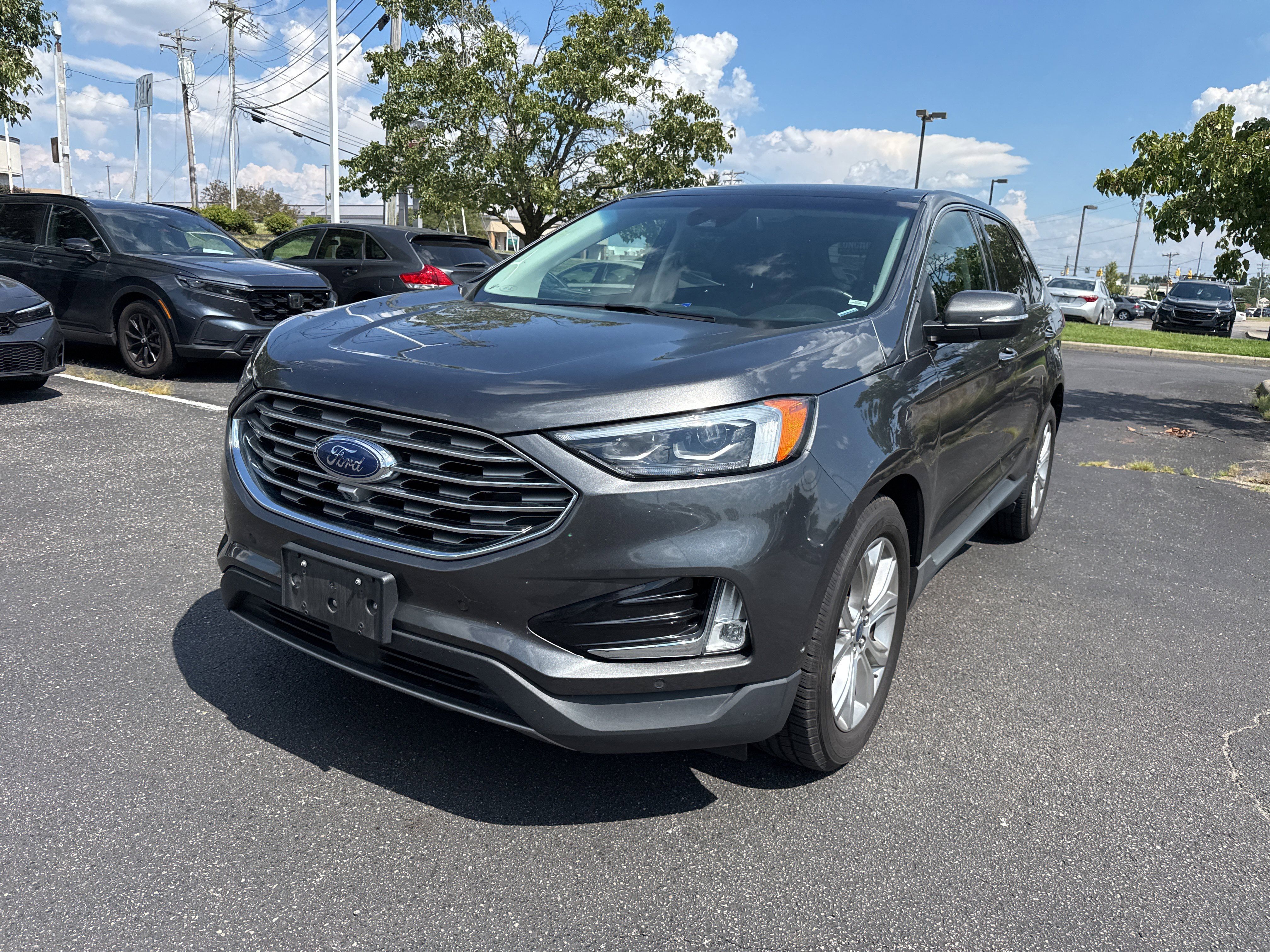 Used 2020 Ford Edge Titanium w/ Equipment Group 301A AWD/4WD image 13