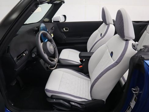 Used 2026 MINI Cooper Convertible image 29