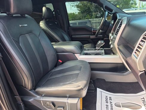 Used 2015 Ford F150 Platinum w/ Equipment Group 701A Luxury AWD/4WD image 16