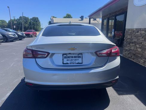 Used 2021 Chevrolet Malibu LT FWD image 4