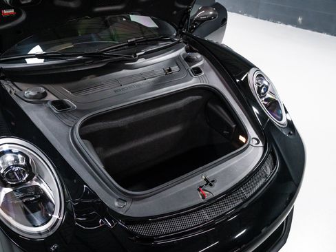 Used 2019 Porsche 911 GT3 RS w/ Weissach Package RWD image 16