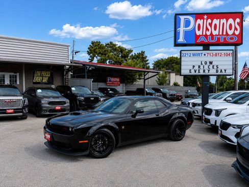 Used 2021 Dodge Challenger R/T Scat Pack RWD image 1