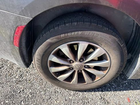 Used 2017 Chrysler Pacifica Touring-L FWD image 15