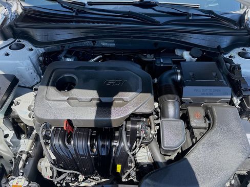 Used 2018 Kia Optima LX w/ 17" Alloy Wheels Package image 32