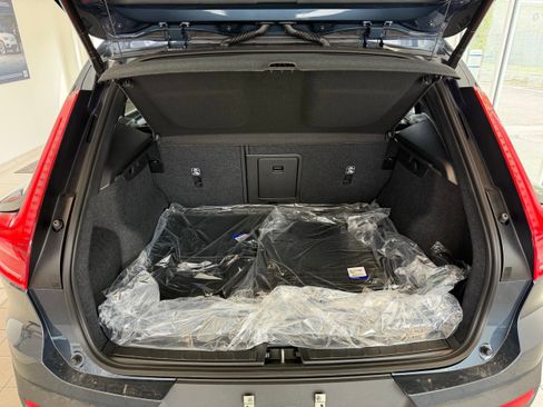 New 2026 Volvo XC40 B5 Core w/ Protection Package Premier AWD/4WD image 23