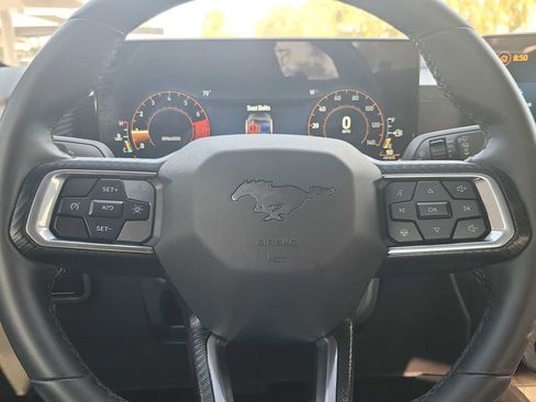 Used 2025 Ford Mustang Coupe RWD image 24