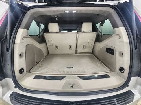 Used 2024 Cadillac Escalade ESV Sport Platinum w/ LPO, ONYX Package image 22