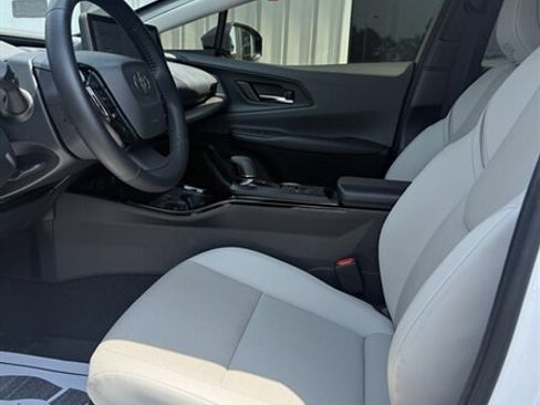Used 2024 Toyota Prius XLE FWD image 16