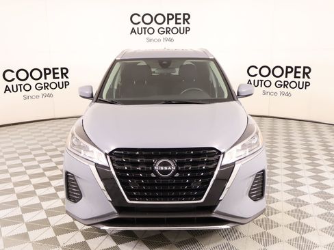 Used 2022 Nissan Kicks SV image 8