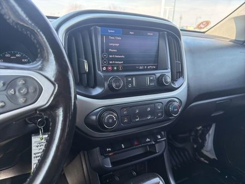 Used 2021 Chevrolet Colorado LT w/ Fleet Safety Package image 31