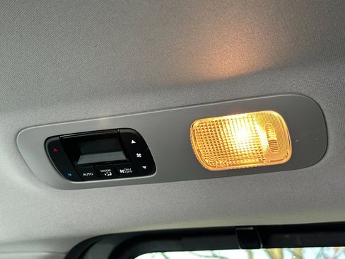 Used 2024 Honda Odyssey Touring image 14