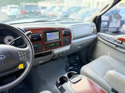 Used 2005 Ford F250 Lariat AWD/4WD image 21