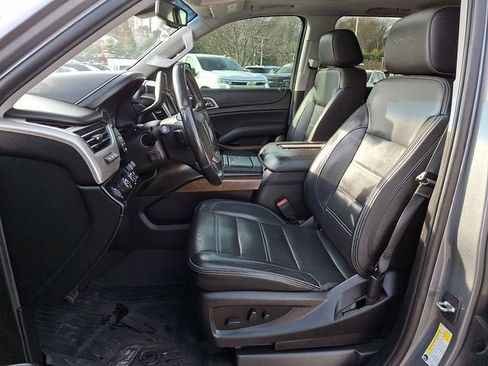 Used 2019 GMC Yukon XL Denali w/ Denali Ultimate Package image 18