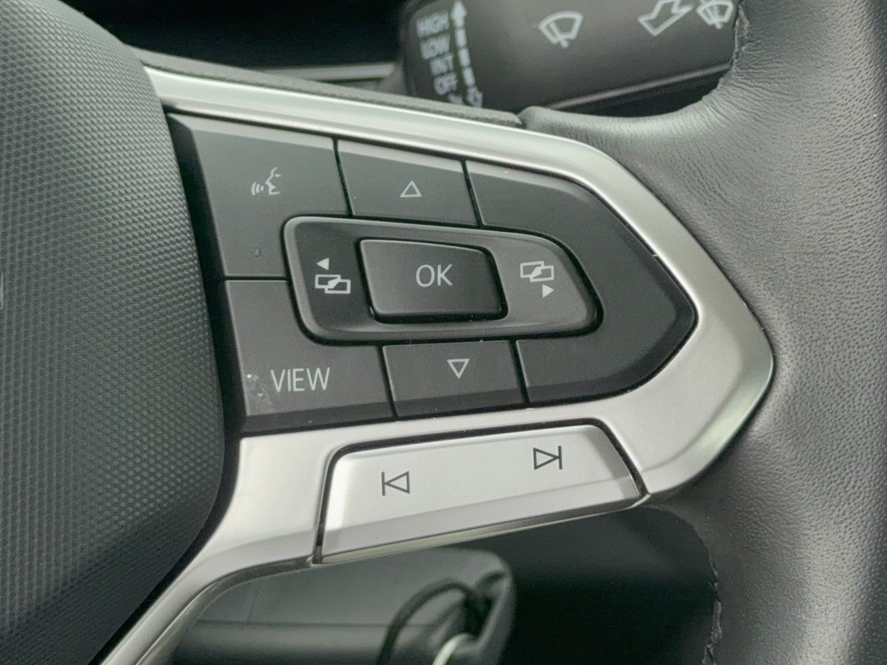 Certified 2024 Volkswagen Jetta S FWD image 19