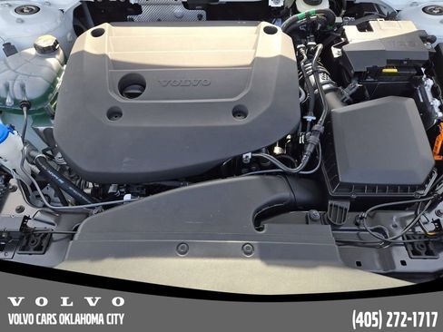 Used 2026 Volvo XC40 B5 Plus w/ Protection Package Premier image 33