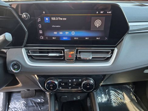 Used 2024 Chevrolet TrailBlazer LT w/ Convenience Package AWD/4WD image 26