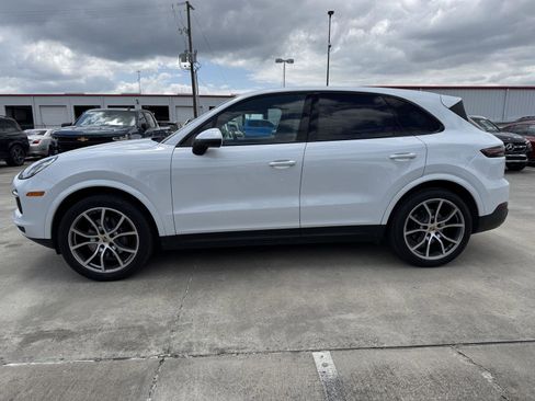 Used 2020 Porsche Cayenne image 15