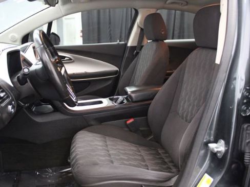 Used 2013 Chevrolet Volt w/ Comfort Package image 11