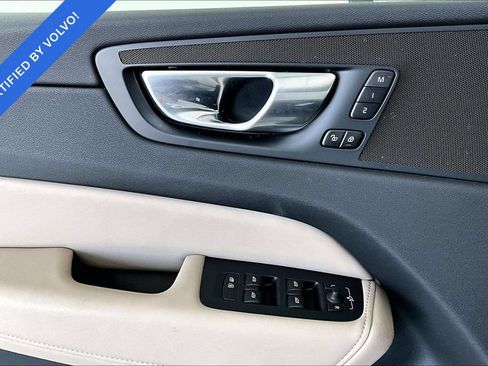 Certified 2026 Volvo XC60 B5 Plus AWD/4WD image 32