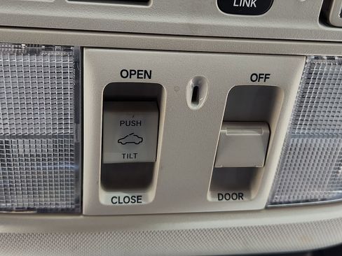 Used 2021 Honda Accord Touring image 21