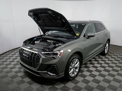Used 2024 Audi Q3 2.0T Premium w/ Convenience Package image 32