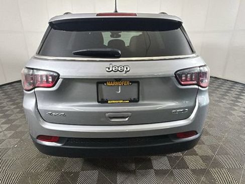 Used 2024 Jeep Compass Latitude AWD/4WD image 4