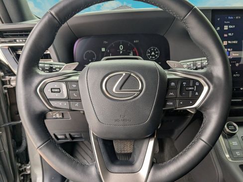 Certified 2024 Lexus GX 550 w/ Accessory Package (Z1) AWD/4WD image 9