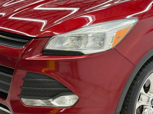 Used 2016 Ford Escape SE w/ SE Leather Comfort Package AWD/4WD image 4