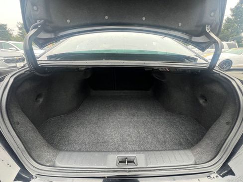 Used 2025 Nissan Sentra SV image 31