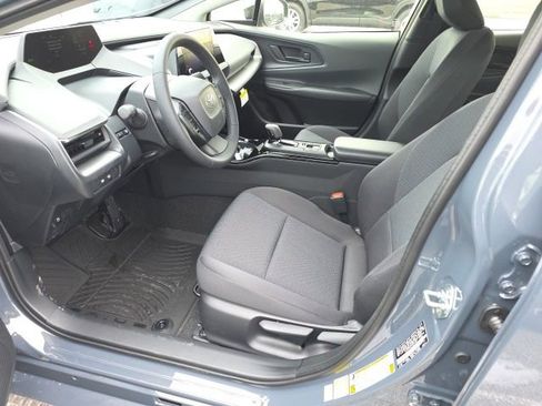 New 2026 Toyota Prius LE image 8