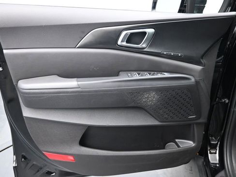 Used 2025 Kia Carnival SX Prestige FWD image 24