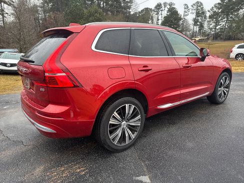 Certified 2023 Volvo XC60 B5 Plus image 6