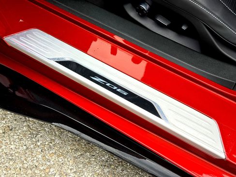 Used 2025 Chevrolet Corvette Z06 image 19