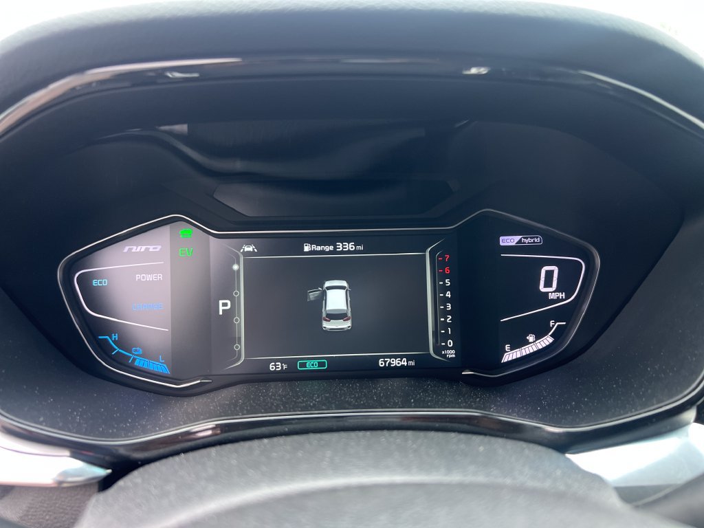 Certified 2022 Kia Niro EX Premium FWD image 18