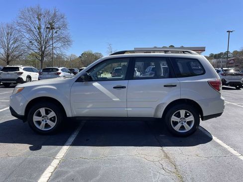 Used 2012 Subaru Forester 2.5X w/ Alloy Wheel Pkg image 2