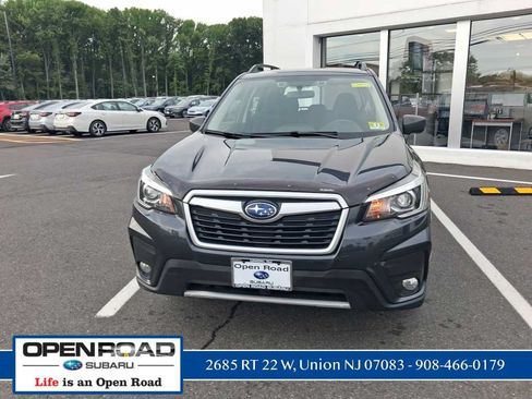 Used 2019 Subaru Forester w/ Alloy Wheel Package AWD/4WD image 2